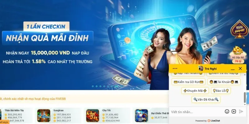 Nhân viên Five88 sẵn sàng tư vấn cho khách hàng 24/24